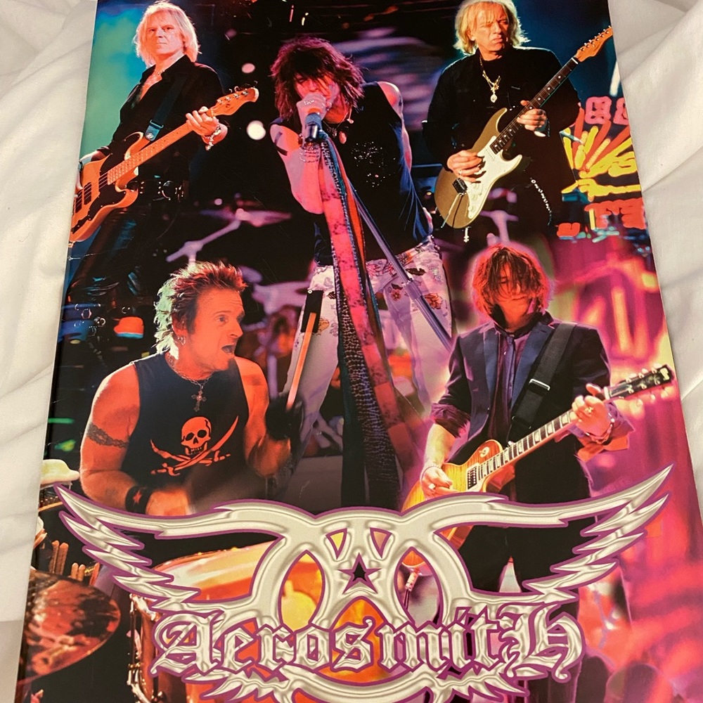 Aerosmith 2004 Honkin’ On Bobo Tour Book